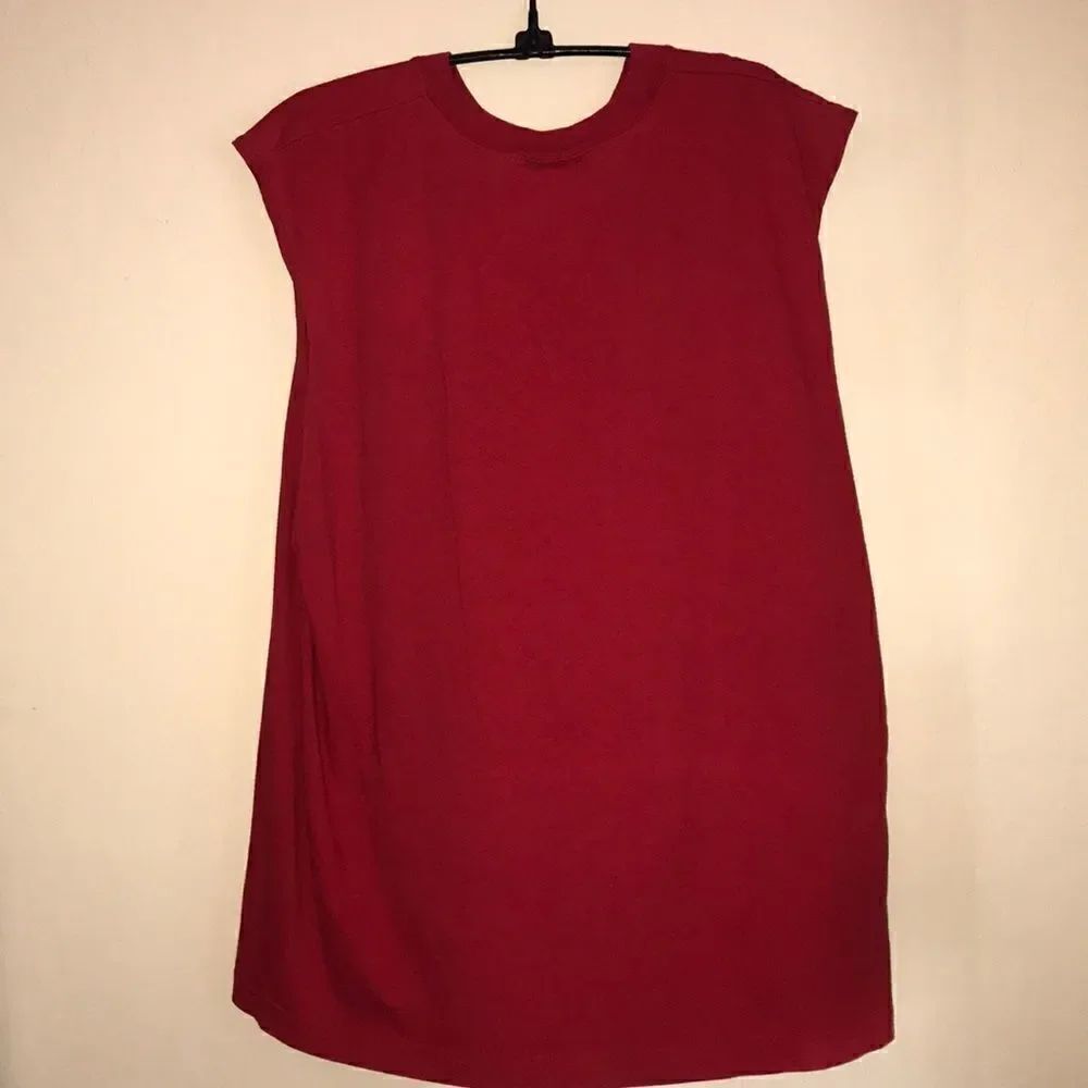 Adidas | Red Muscle Tee 🛍 - Picture 4 of 7